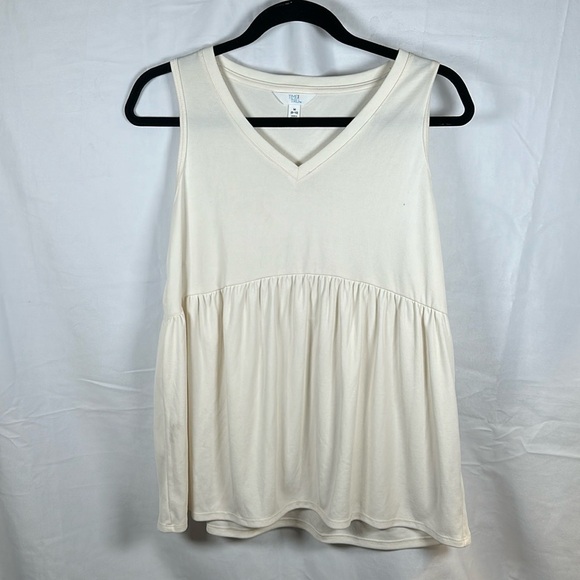 TIME AND TRU TANK TOP SIZE(M) - Picture 1 of 7